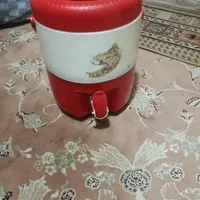 کلمن شیردار قرمز رنگ