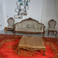 مبل سلطنتی و راحتی درحد نو بفروش میرسد