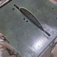 فارسی بر صندوقی خورسندی