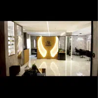 فروش سکوریت شیشه ای و لوازم سالن زیبای