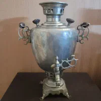 یک عدد سماور زغالی  قدیمی ورشو بروجرد