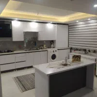 یه طبقه رو پیلوت خیابان عدل