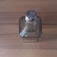 بطری شیشه ای ۱ لیتری با درب استیل روکش دار|ظروف نگهدارنده، پلاستیکی، یکبارمصرف|تهران, تولید دارو|دیوار