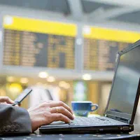 خدمات موبایل و اینترنت و دانشگاه و مدارس