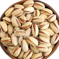 دنبال یک تاجر خریدار مغز پسته و پسته هستم