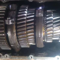 تعمیرات تمامی دستگاه های سنگین و فوق سنگین