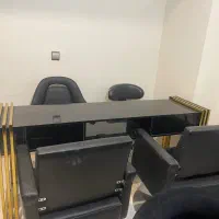 استخدام ناخنکارومژه کار