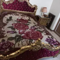 تخت دونفره کامل چوب سایز ۱۶۰ورق طلا کاملا سالم