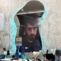 آینه ارایشگاه