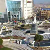 اجاره هوایی  ۲۵۰ مترمربع خدماتی در میدان آزادی