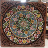 دیوارکوب میناکاری با قاب چوبی