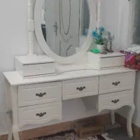 میز آرایشی