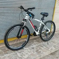۲۶ دوچرخه سایز ۲۷/۵ برند پاور سفید مشکی در حد نو
