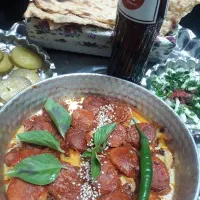 نیروی کار خانم در اشپزخانه