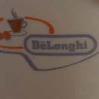 قهوه‌ساز DeLonghi سالم و آماده استفاده