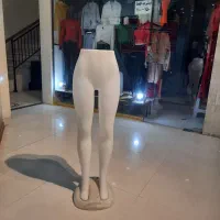 مانکن پا زنانه