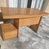 میز تحریر چوبی