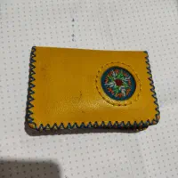 یک عدد کیف مدارک پیدا شده.