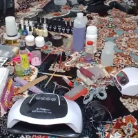 لوازم آرایشی کاشت ناخن