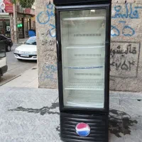 یخچال تک در کافه ای ونوشابه ای زاگرس در حد نو