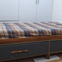 فروش تخت یک نفره با تشک تمیز