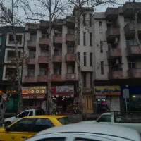 ملک تجاری با موقعیت خاص