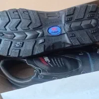 پوتین نو|کیف، کفش، کمربند|پلدختر, |دیوار