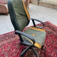 صندلی اداری قدیمی جنس  خوب نیاز به تعمیر|صندلی و نیمکت|تهران, بلورسازی|دیوار