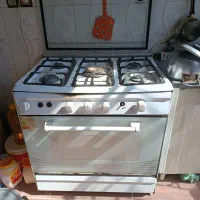 یخچال گاز پنج شعله سالم پنکه هم سالم