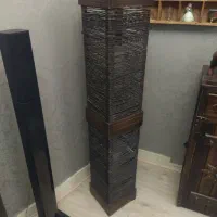 آباژور چراغ خواب ایستاده چوبی کنار سالنی