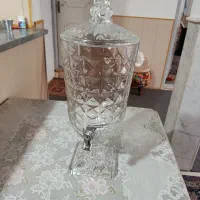 کلمن شیشه ای پایه دار