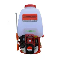 سم پاشی زمین های کشاورزی