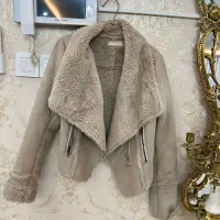 پالتو شنل در حد نو سایز ۴۲ وبارونی و کت بوفالو|لباس|تهران, امیریه|دیوار