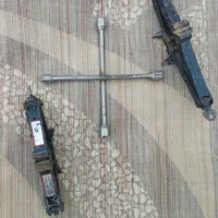 جک ماشین و آچار چرخ