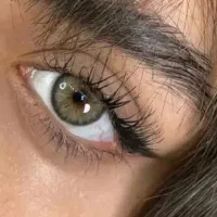 لنز طبی و رنگی تحویل فوری