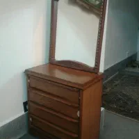 میزدراور وآیینه