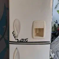 یخچال فریزر و دوچرخه