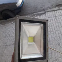 پروژکتور ال ای دی