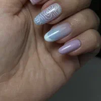 آموزش کاشت ناخن