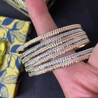 النگو طلا روس