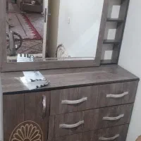میز آرایش به همراه کمد لباس