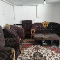 فروش یکدست مبل راحتی هفت نفره ویک جفت فرش|مبلمان خانگی و میز عسلی|میاندوآب, |دیوار
