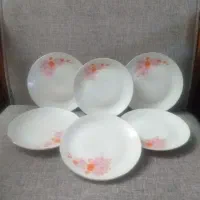 تعدادی  ظروف چینی وبلور