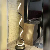 کنارسالنی مدرن|چراغ خواب و آباژور|اهواز, کمپلو جنوبی|دیوار