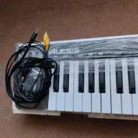 میدی کنترلر السیس ۴ اکتاو|پیانو، کیبورد، آکاردئون|تربت جام, میان جام|دیوار