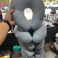 بالش دورگردنی برای خواب و عمل بینی