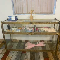 میز ویترینی سالم