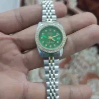 سه عدد ساعت زنانه قدیمی وعقربه های جنس طلامیباشد