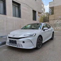 (Toyota Camry 2.5L Hybrid Premium)