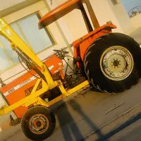 تراکتور فرگوسن بیل لودر درحد نو